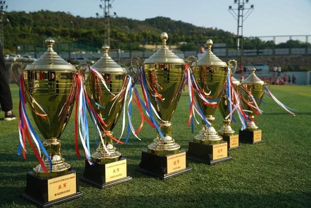 布克30分太阳灭黄蜂回西部前十 爵士险胜篮网