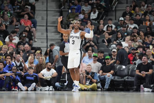 意甲-莱奥破门特奥建功 AC米兰2-1客胜科莫