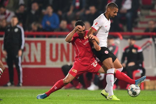 斯图加特前锋翁达夫训练中肌肉拉伤，将伤缺数周